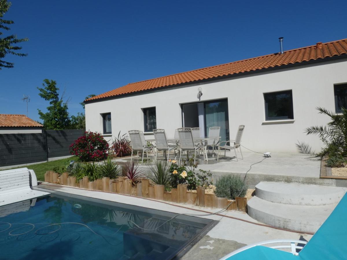 Les Achards  Villa D'Eau Douce מראה חיצוני תמונה